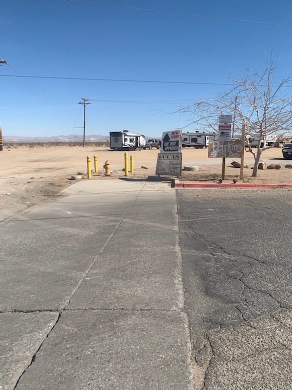 High Desert Truck Stop | restaurant | 15655 US-395, Victorville, CA 92394, USA | 7602463211 OR +1 760-246-3211