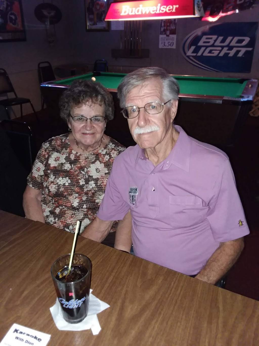 Shenanigans | restaurant | 115 E 3rd St, Fairmont, MN 56031, USA | 5072382911 OR +1 507-238-2911