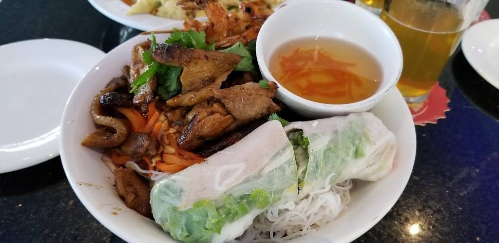 BFF ASIAN GRILL & SPORTS BAR | restaurant | 2150 E Lamar Blvd #100, Arlington, TX 76006, USA | 8173850760 OR +1 817-385-0760