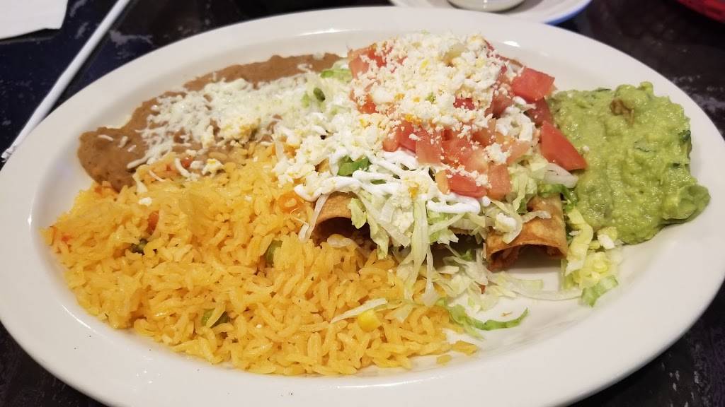 Cactus Mexican Grill & Cantina | restaurant | 245 S Gilbert St, Iowa City, IA 52240, USA | 3193385647 OR +1 319-338-5647