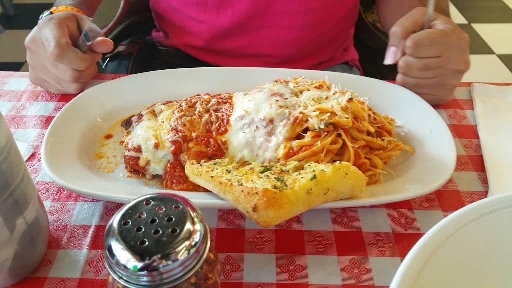 Aldos Italian Kitchen | restaurant | 2850 Eisenhower Ave, Alexandria, VA 22314, USA | 7038882243 OR +1 703-888-2243