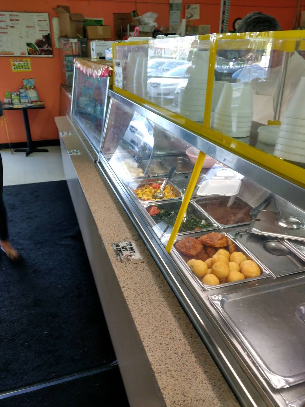 Country Walk Jamaican Takeout | restaurant | 3089 NW 64th Ave, Sunrise, FL 33313, USA | 9547471859 OR +1 954-747-1859