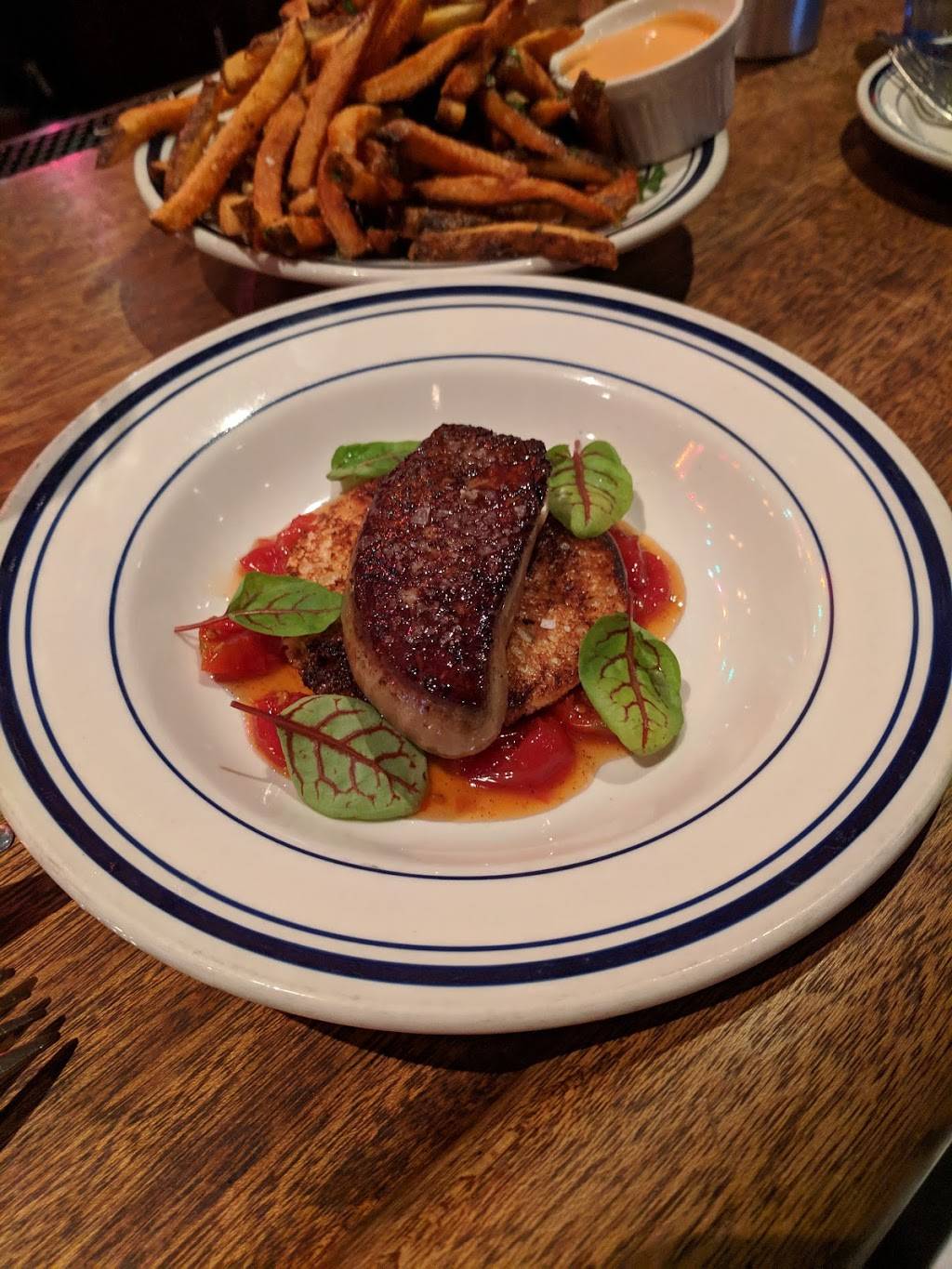 The Good King Tavern | restaurant | 614 S 7th St, Philadelphia, PA 19147, USA | 2156253700 OR +1 215-625-3700