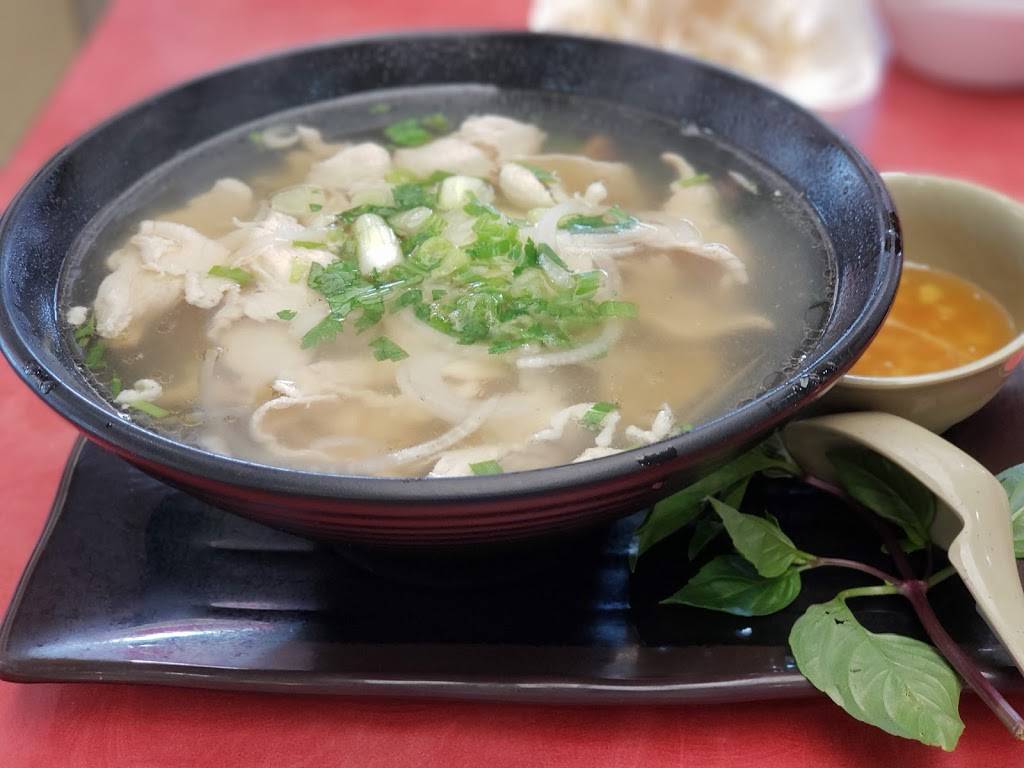 BMC Pho | restaurant | 402 N Azusa Ave, Covina, CA 91722, USA | 6263318024 OR +1 626-331-8024