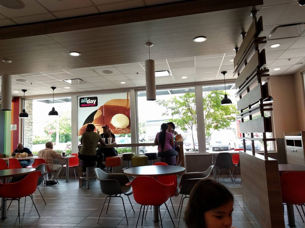 McDonalds | cafe | 6906 Ritchie Hwy, Glen Burnie, MD 21061, USA | 4107616060 OR +1 410-761-6060