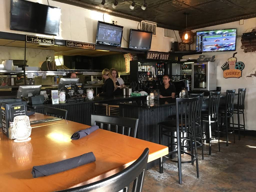 Nikolas Pizza | restaurant | 3302, 38 Memorial Blvd W, Newport, RI 02840, USA | 4018496611 OR +1 401-849-6611