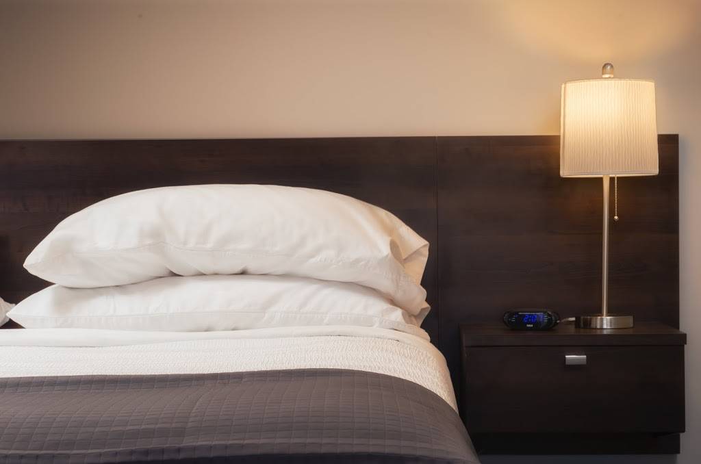 Picton Harbour Inn | restaurant | 33 Bridge St, Picton, ON K0K 2T0, Canada | 6134762186 OR +1 613-476-2186