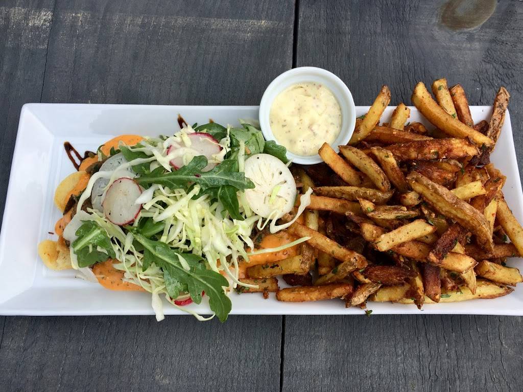 Das Lokal | restaurant | 190 Dalhousie St, Ottawa, ON K1N 7C7, Canada | 6136951688 OR +1 613-695-1688