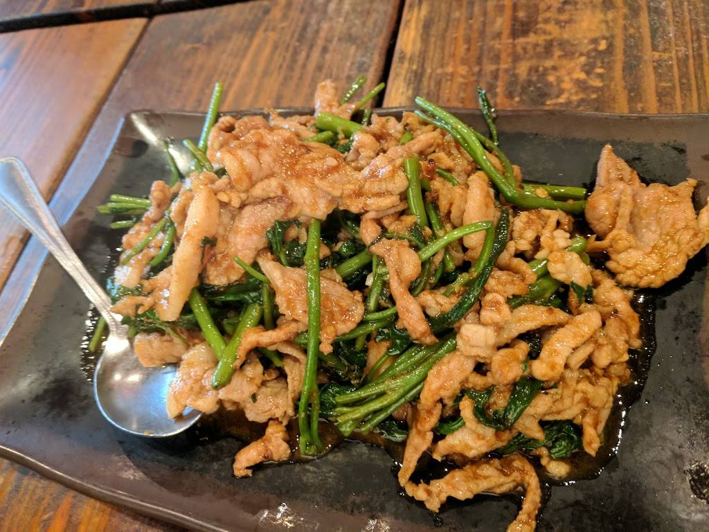 Red Hot Wok | restaurant | 10074 E Estates Dr, Cupertino, CA 95014, USA | 4089962999 OR +1 408-996-2999