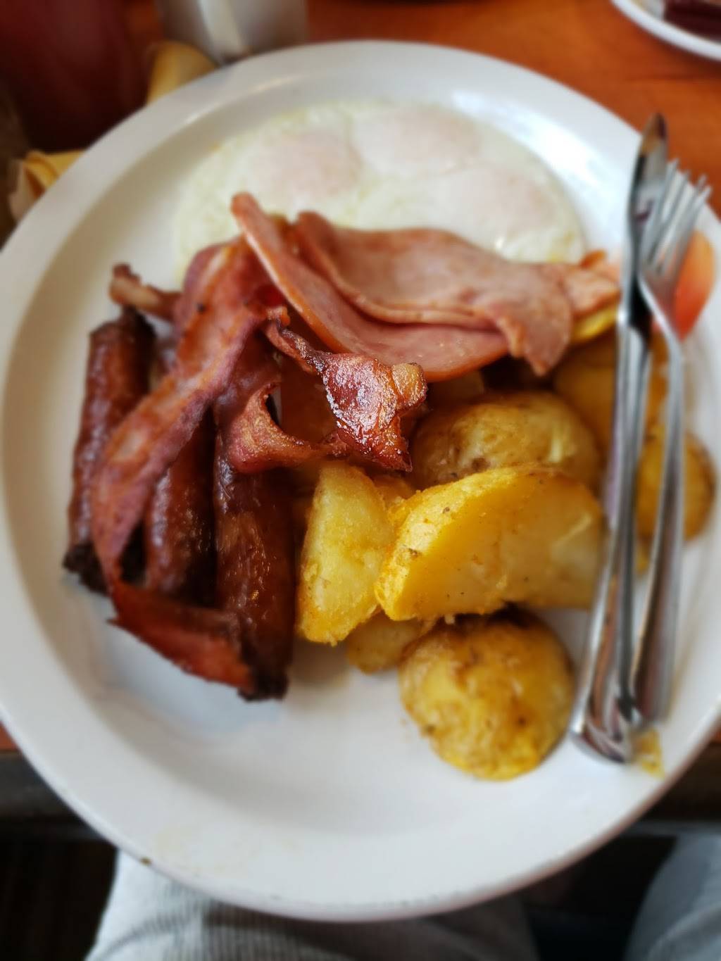 Be My Guest Family Restaurant | restaurant | 16 Doxsee Ave N, Campbellford, ON K0L 1L0, Canada | 7056534555 OR +1 705-653-4555