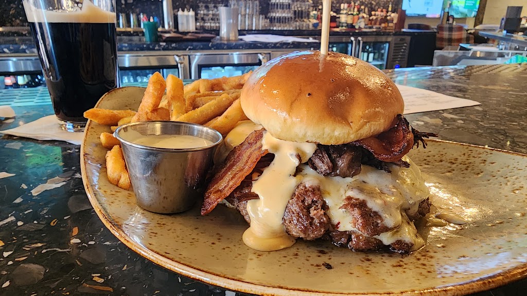 Culinary Misfits | restaurant | 208 S Main St, Crown Point, IN 46307, USA | 2192812011 OR +1 219-281-2011