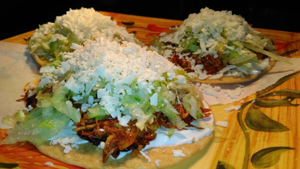 Restaurante EL D.F. | restaurant | 4119 Culebra Rd, San Antonio, TX 78228, USA | 2104310157 OR +1 210-431-0157