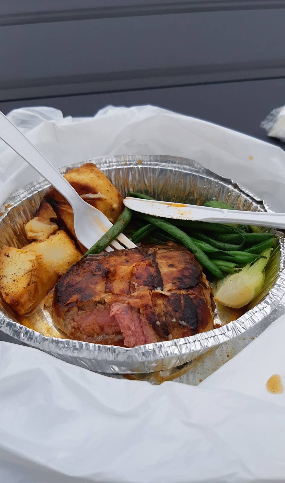 Acores Rotisserie Chicken | restaurant | 7611 Pine Valley Dr #27, Woodbridge, ON L4L 0A2, Canada | 9058508800 OR +1 905-850-8800