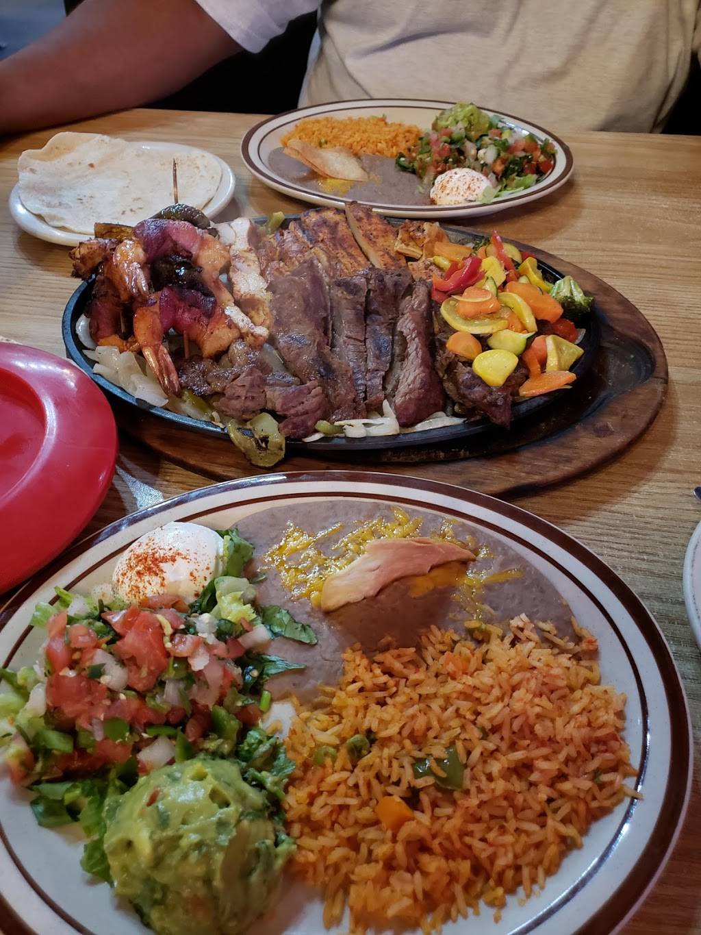 7 Salsas | restaurant | 8140 N MacArthur Blvd #100, Irving, TX 75063, USA | 9724020777 OR +1 972-402-0777