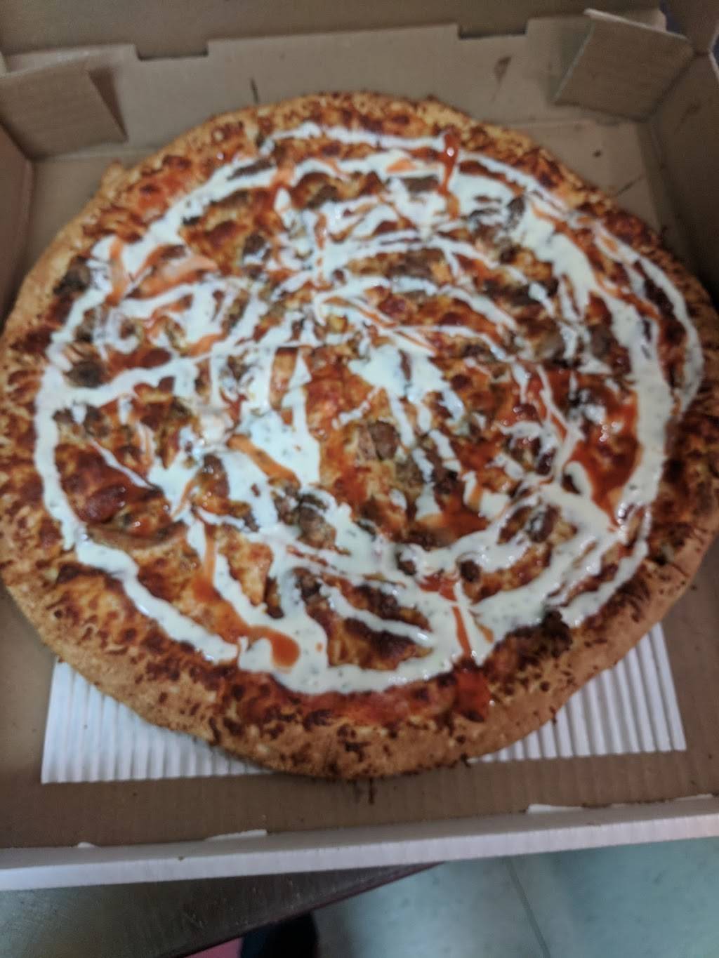 Royal Pizza & Wings | restaurant | Battlefield Square, 826 Queenston Rd, Stoney Creek, ON L8G 4A8, Canada | 9056648585 OR +1 905-664-8585