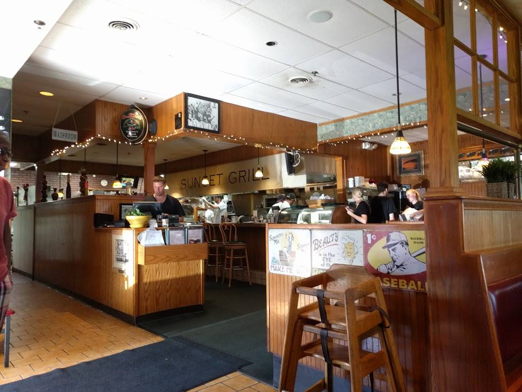 Sunset Grill | restaurant | 823 Danby Rd, Ithaca, NY 14850, USA | 6072721986 OR +1 607-272-1986