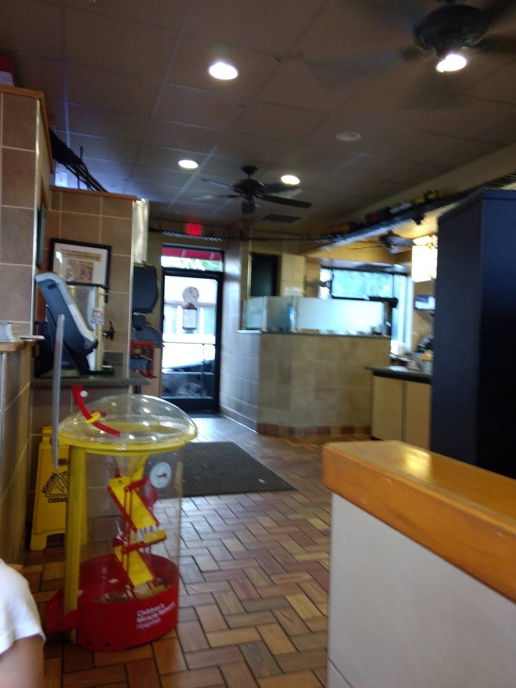 Dairy Queen Grill & Chill | restaurant | 817 Ohio Ave S, Live Oak, FL 32064, USA | 3863627009 OR +1 386-362-7009