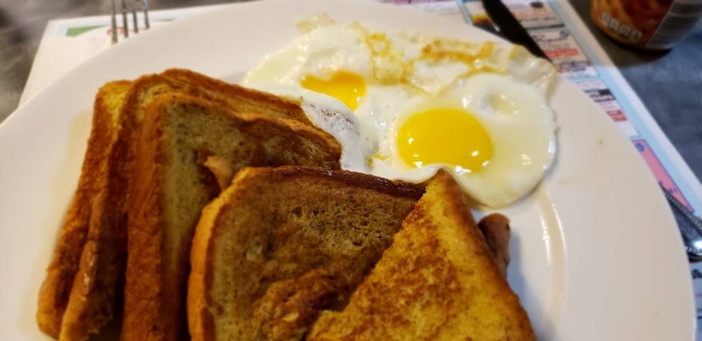 Betsy Ross Diner | restaurant | 5748 Berkshire Valley Rd, Oak Ridge, NJ 07438, USA | 9735452828 OR +1 973-545-2828