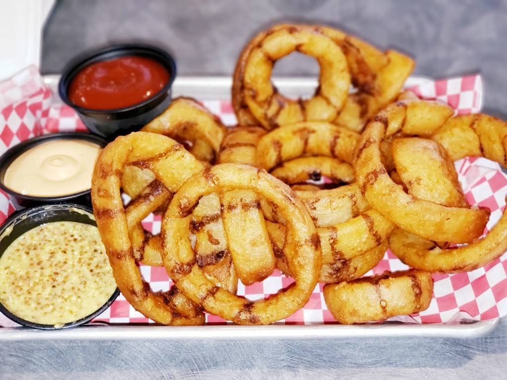 Milford Sports Pub & Grill | restaurant | 290 Old Gate Ln, Milford, CT 06460, USA | 2032522550 OR +1 203-252-2550