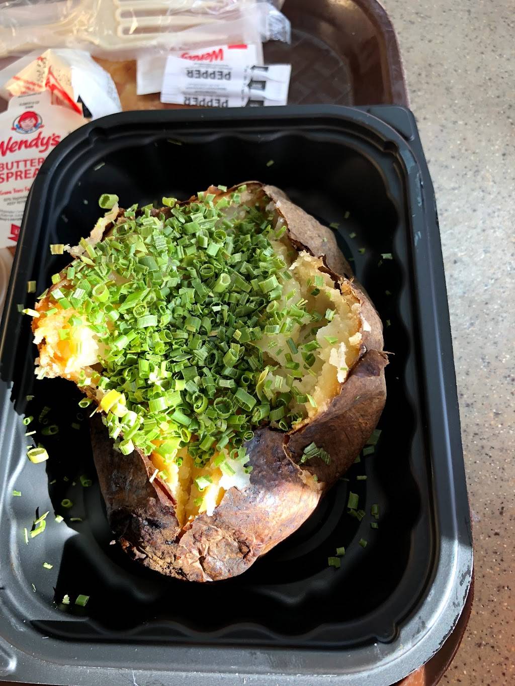 Wendys | restaurant | 31159 Harper Ave, St Clair Shores, MI 48082, USA | 5862947611 OR +1 586-294-7611