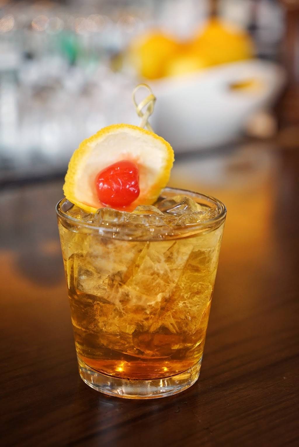 Hazelwood Food and Drink | restaurant | 8150 26th Ave S, Bloomington, MN 55425, USA | 9522224000 OR +1 952-222-4000