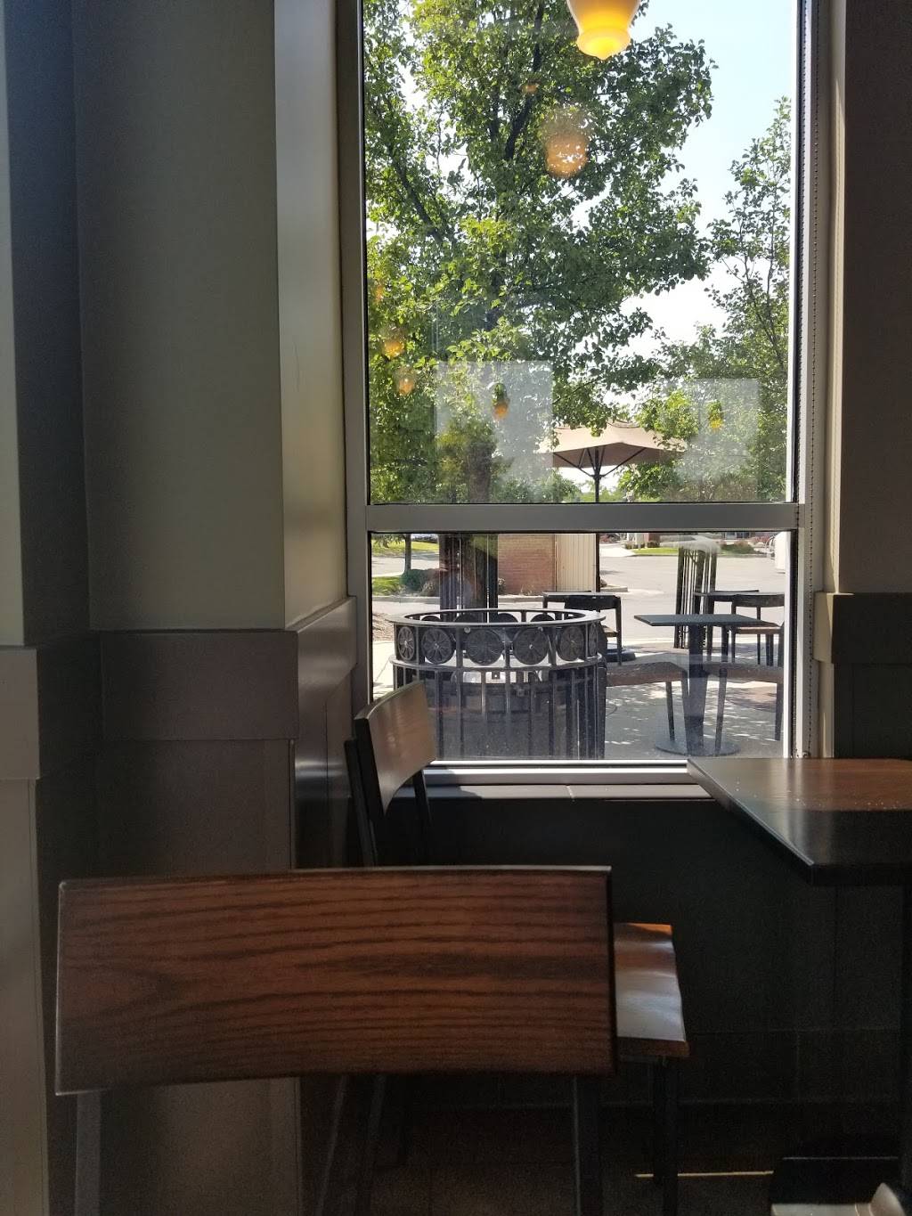 Starbucks | cafe | 1960 E 9400 S, Sandy, UT 84093, USA | 8015760668 OR +1 801-576-0668