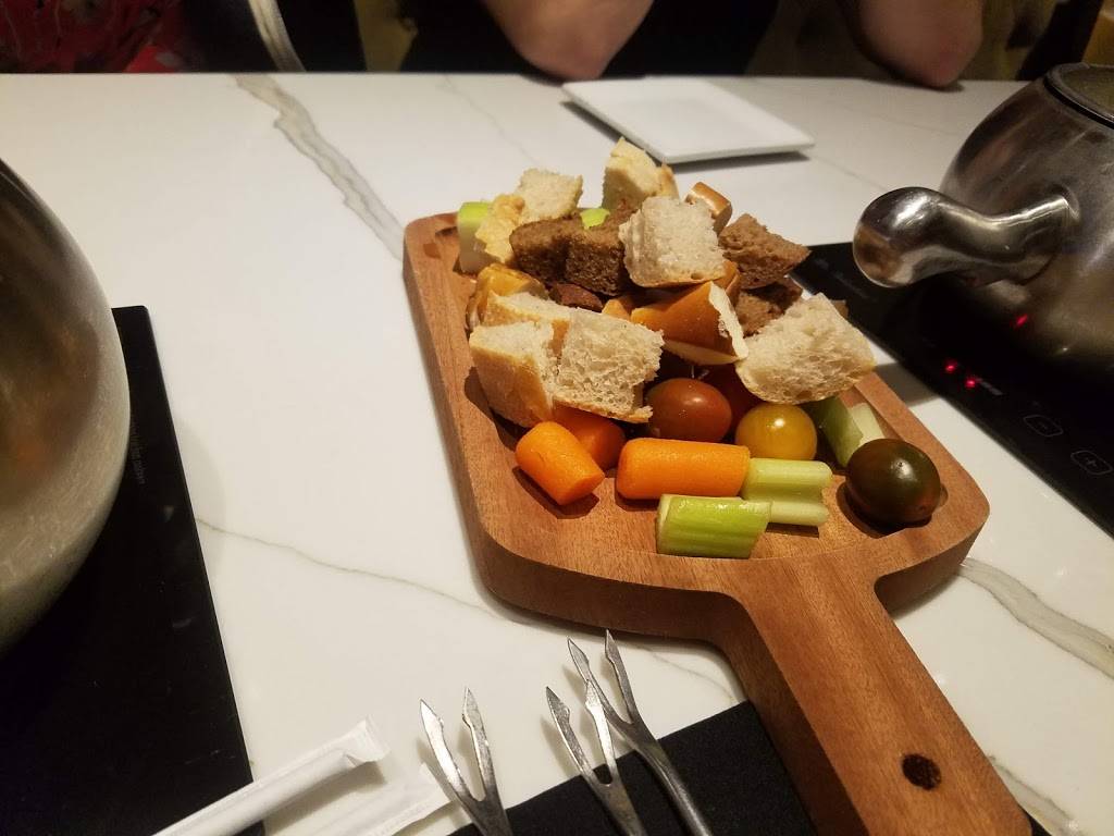 The Melting Pot | restaurant | 8889 Gateway Blvd W #2320, El Paso, TX 79925, USA | 9152064647 OR +1 915-206-4647