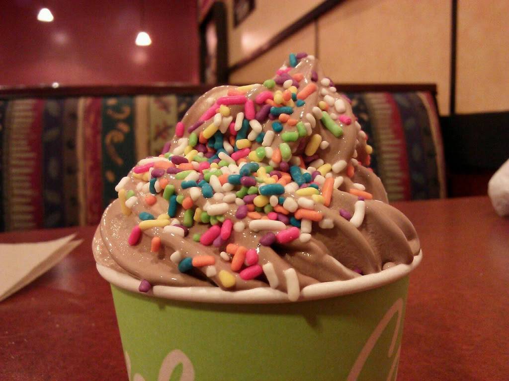 Moes Southwest Grill | restaurant | 1241 Quintilio Dr, Bear, DE 19701, USA | 3028326637 OR +1 302-832-6637