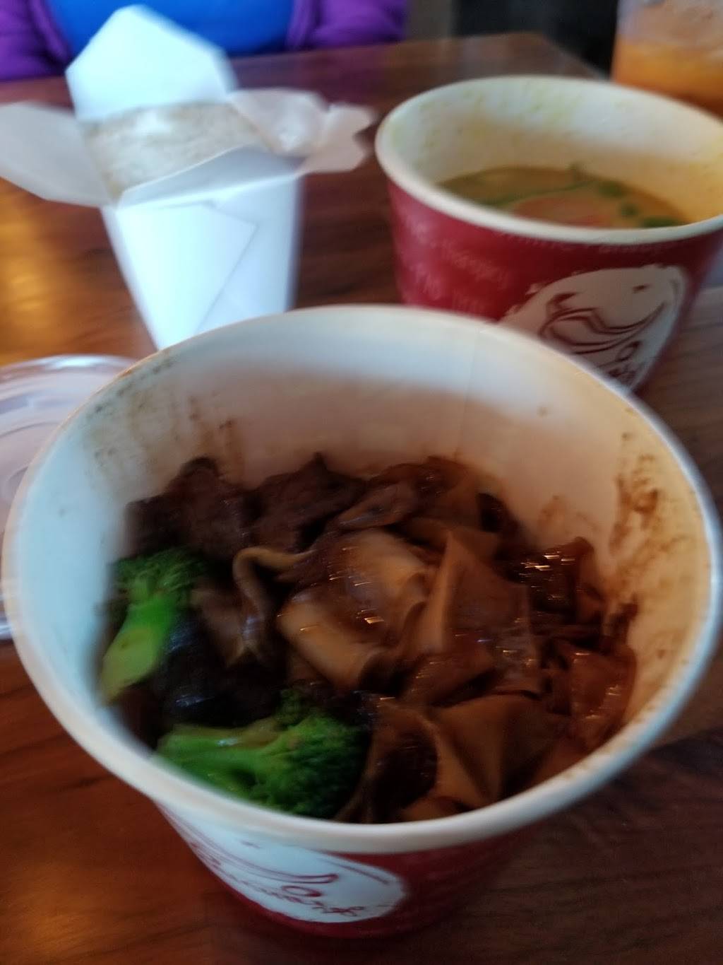 Thai Chili2go | restaurant | 1887 E Williams Field Rd #101, Gilbert, AZ 85295, USA | 4805668061 OR +1 480-566-8061