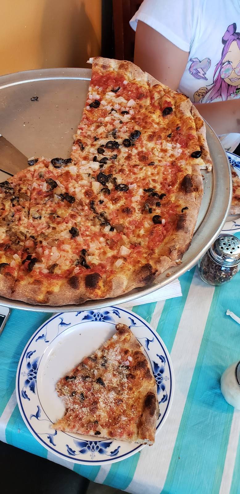 Paulis Pizza Pasta | restaurant | 104 S Federal Hwy, Dania Beach, FL 33004, USA | 9549225554 OR +1 954-922-5554