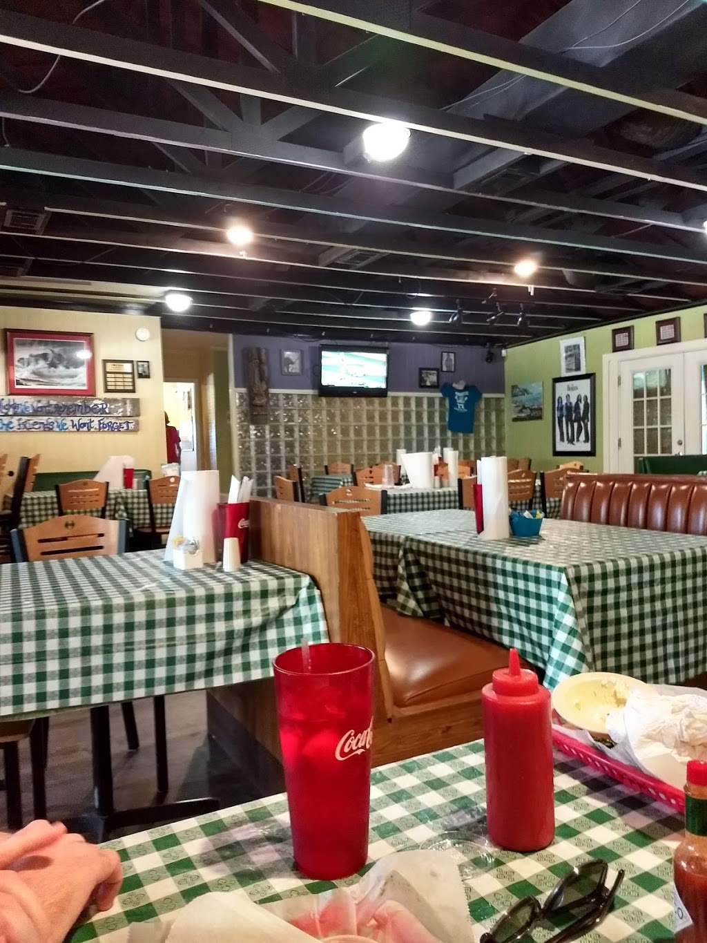 Pines Pizzeria | restaurant | 8818 Highway 180 W, Gulf Shores, AL 36542, USA | 2512840221 OR +1 251-284-0221