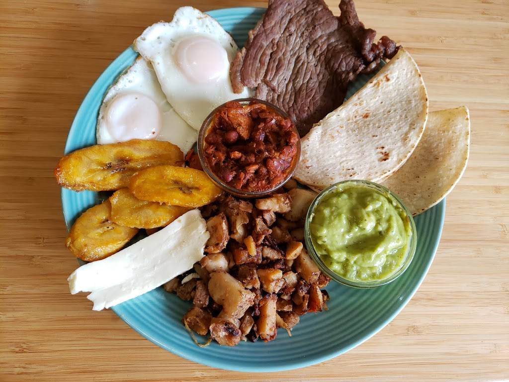 La Fiesta Latina | restaurant | 565 Somerset St W, Ottawa, ON K1R 5K2, Canada | 6137121717 OR +1 613-712-1717