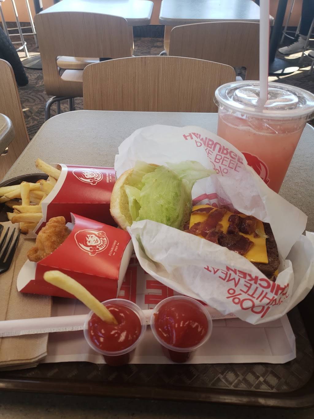 Wendys | restaurant | 210 Glen St, Glen Cove, NY 11542, USA | 5166767023 OR +1 516-676-7023