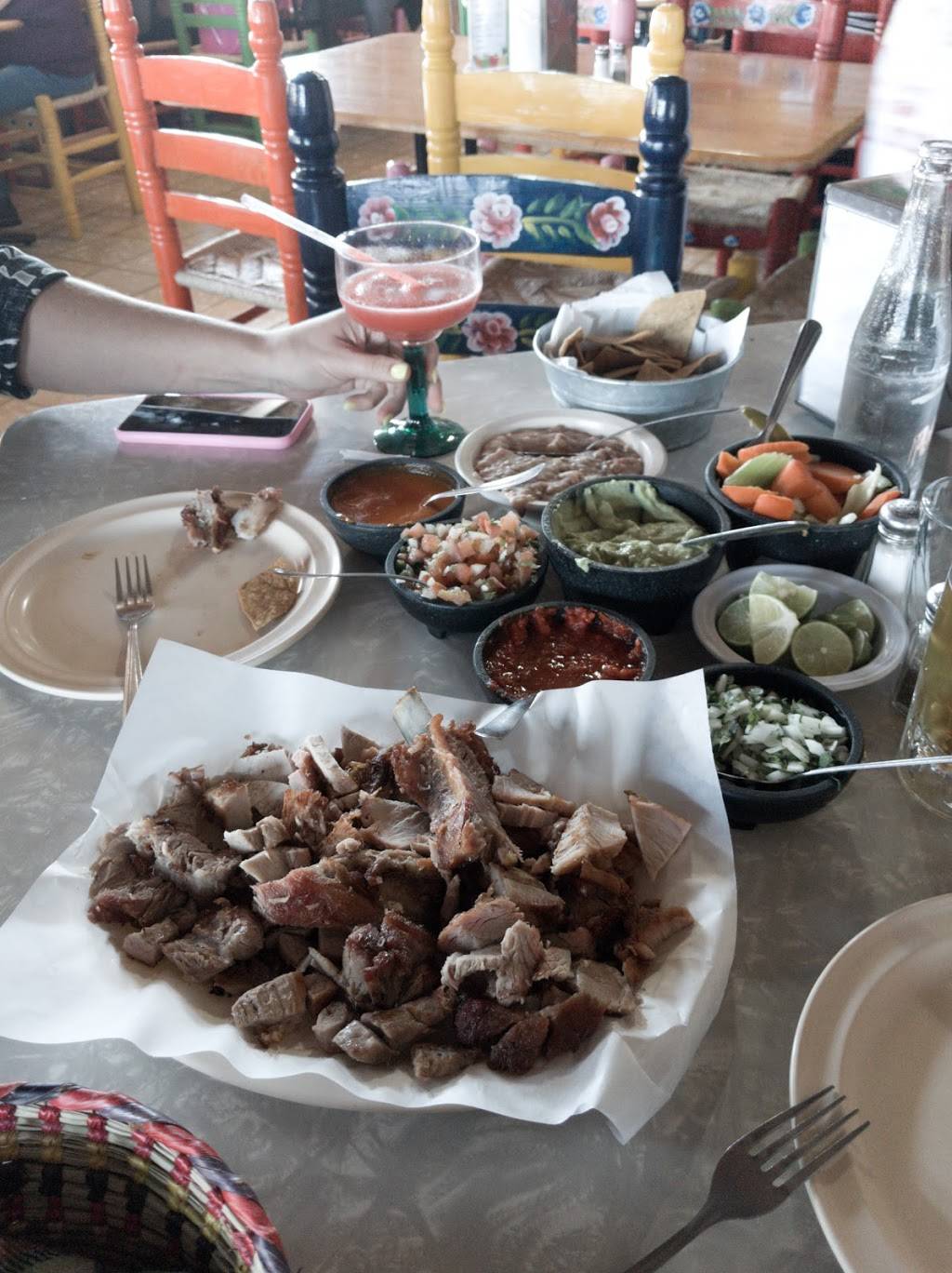 Carnitas Michoacan | restaurant | Blvd. Benito Juárez 291, Predios Urbanos, 22710 Rosarito, B.C., Mexico | 016616121062 OR +52 661 612 1062