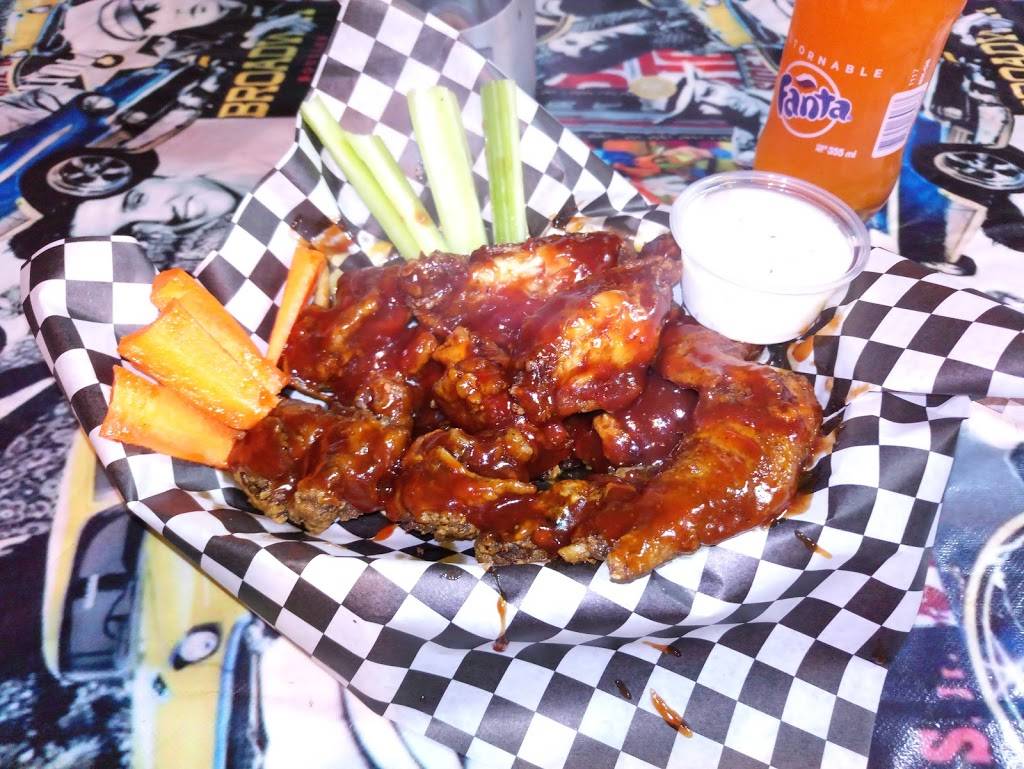 Hot Rod Burger | restaurant | 22800, Alvarado 1288, Camilo Flores, 22800 Ensenada, B.C., Mexico | 016461615264 OR +52 646 161 5264