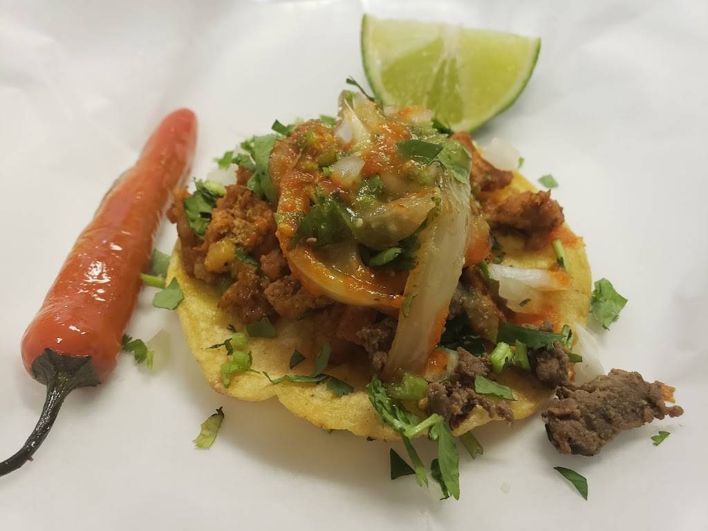 Tacos Don Guicho y su fam | restaurant | 2309 MacArthur Dr, Orange, TX 77630, USA | 4092168971 OR +1 409-216-8971
