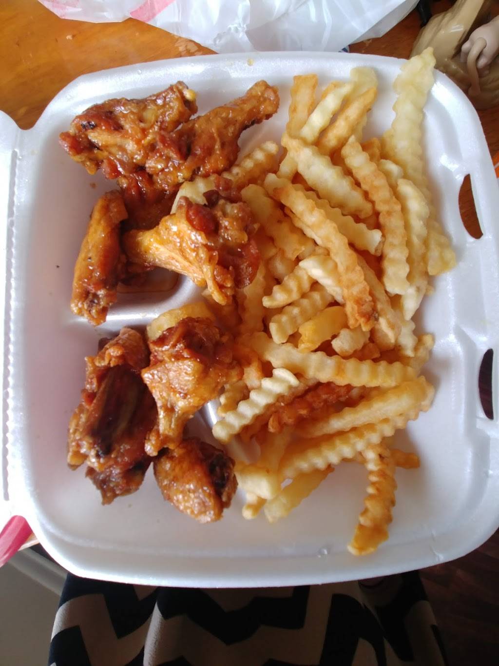 American Deli | restaurant | 2704 S Elm-Eugene St, Greensboro, NC 27406, USA | 3368971447 OR +1 336-897-1447