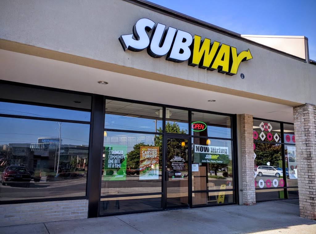 Subway | meal takeaway | 7109 W 135th St, Overland Park, KS 66223, USA | 9138147753 OR +1 913-814-7753