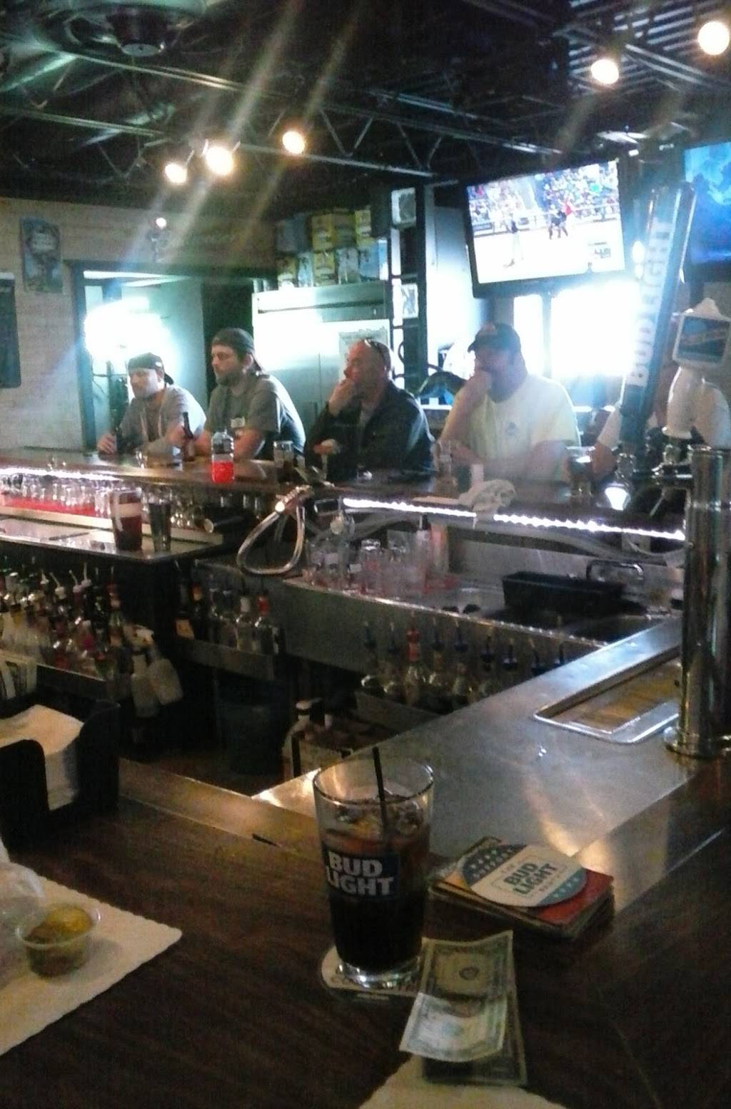 Magillas | restaurant | 3126, 255 S Four Mile Run Rd, Youngstown, OH 44515, USA | 3307993335 OR +1 330-799-3335