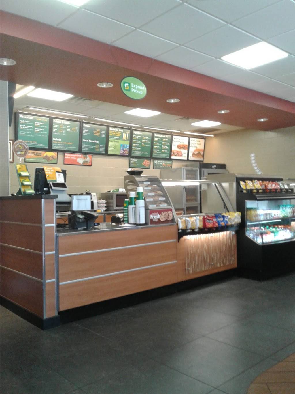 Subway Restaurants | restaurant | 1716 N Roosevelt Ave, Burlington, IA 52601, USA | 3197523900 OR +1 319-752-3900