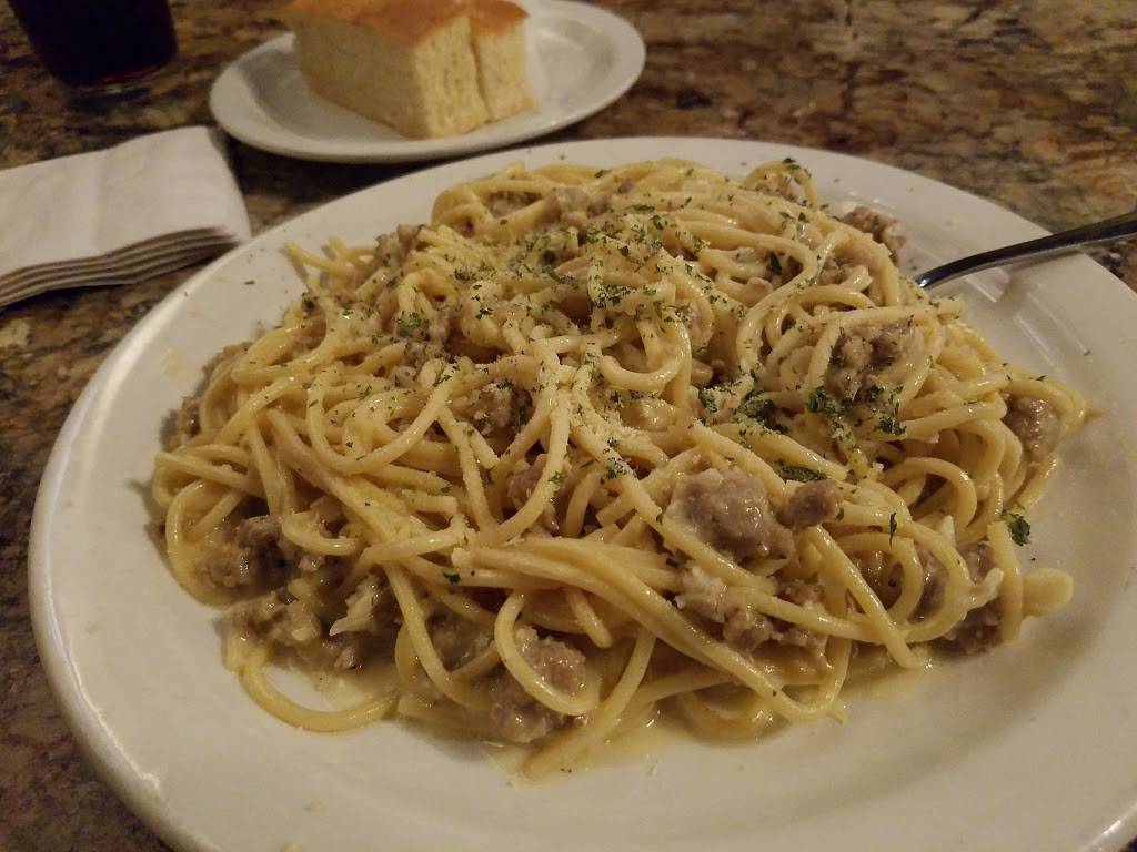 Geppettos Italian Restaurant | restaurant | 616 Lancaster Dr NE, Salem, OR 97301, USA | 5033781271 OR +1 503-378-1271