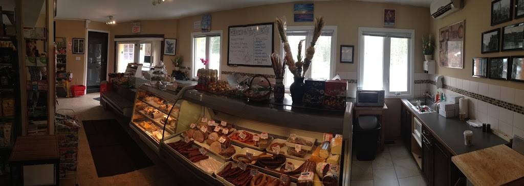 Tiny Treats European Deli | restaurant | Rd West, 745 Concession Rd 16 W, Penetanguishene, ON L9M 1R3, Canada | 7055334774 OR +1 705-533-4774