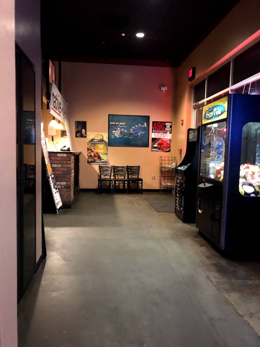 Native Grill & Wings | restaurant | 8225 N Courtney Page Way Suite 115, Tucson, AZ 85743, USA | 5207447200 OR +1 520-744-7200