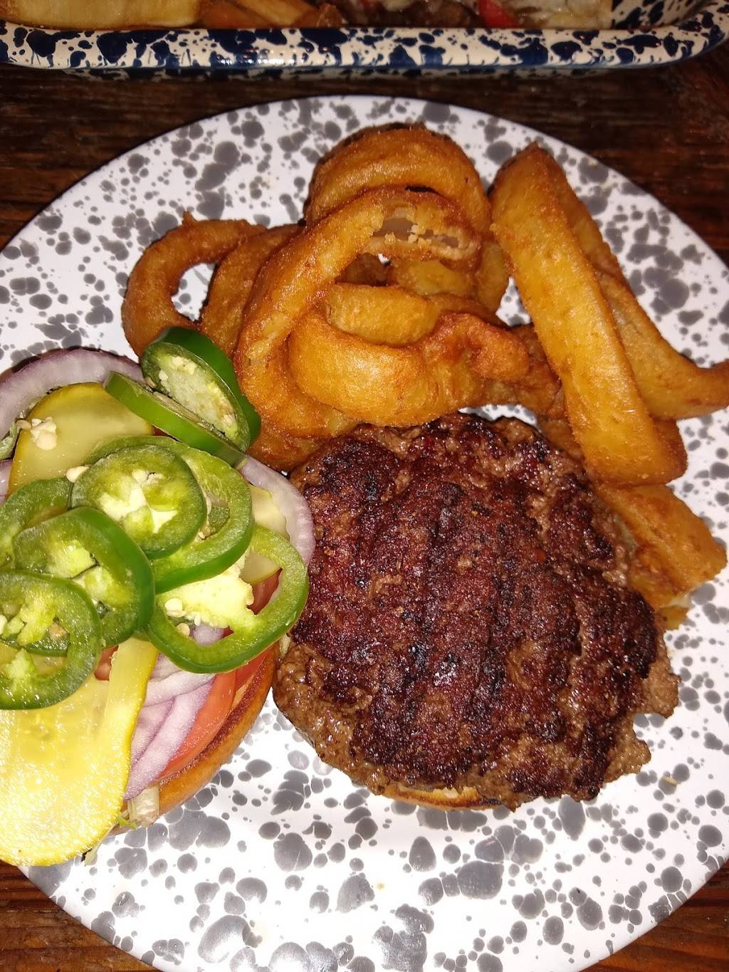 Clydes Tavern and Grill | restaurant | 5 E Jarrard St #206, Cleveland, GA 30528, USA | 7066078707 OR +1 706-607-8707