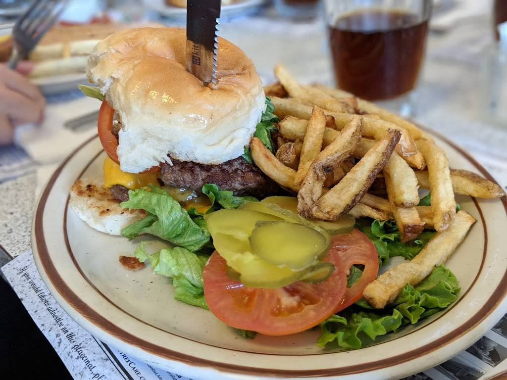 Wayside Restaurant, Bakery & Creamery | bakery | 1873 US-302, Berlin, VT 05602, USA | 8022236611 OR +1 802-223-6611