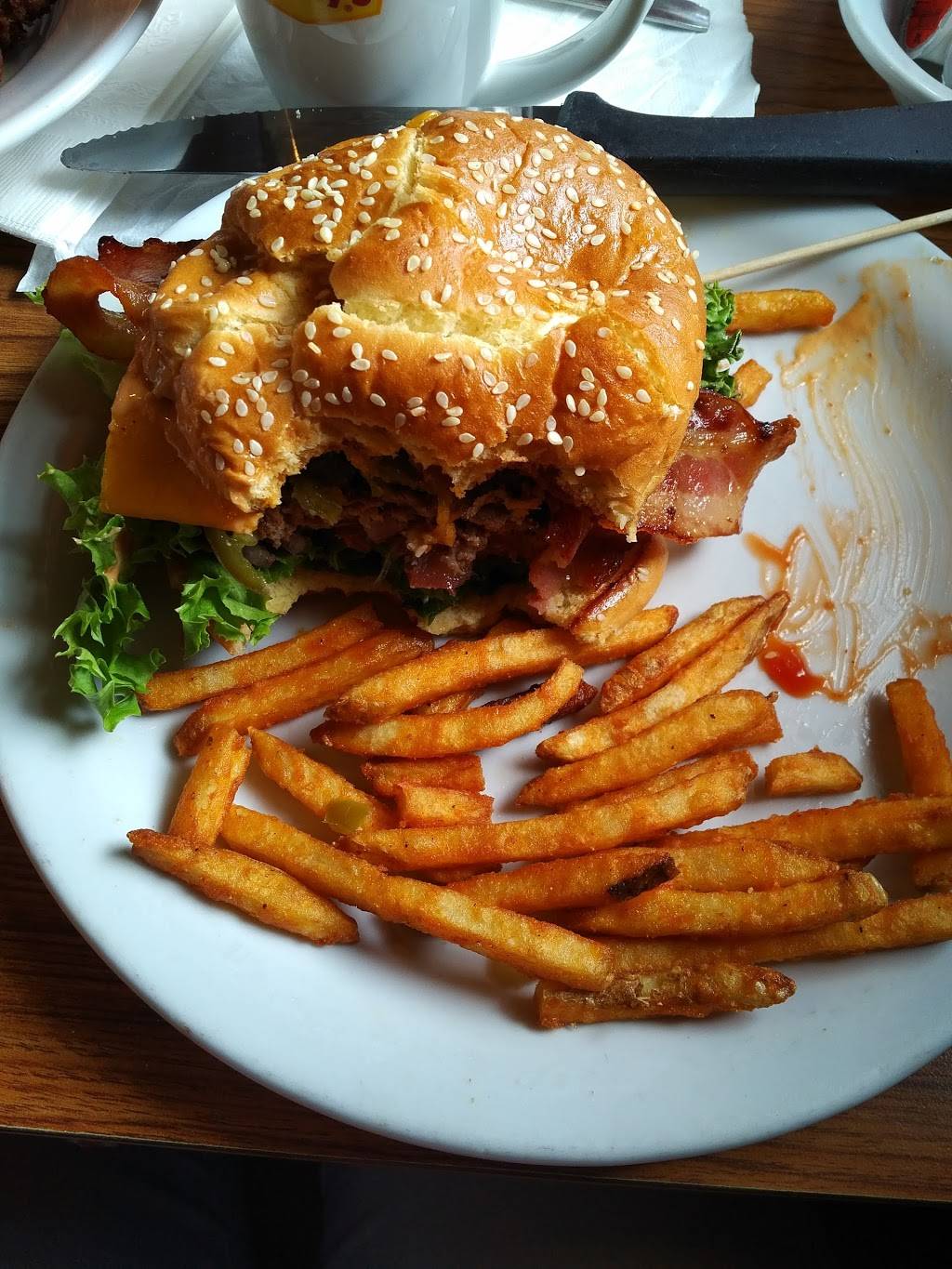 Dennys | restaurant | 3740 Crenshaw Blvd, Los Angeles, CA 90016, USA | 3232985498 OR +1 323-298-5498