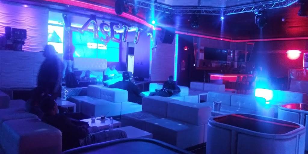 El Johnny dluxe | restaurant | 8502 N Armenia Ave, Tampa, FL 33604, USA | 8135126128 OR +1 813-512-6128