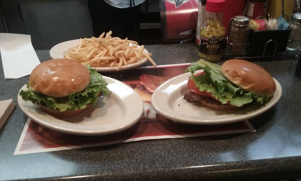 Steak n Shake | restaurant | 14909 Thatcher Ln, Carmel, IN 46032, USA | 3175800890 OR +1 317-580-0890