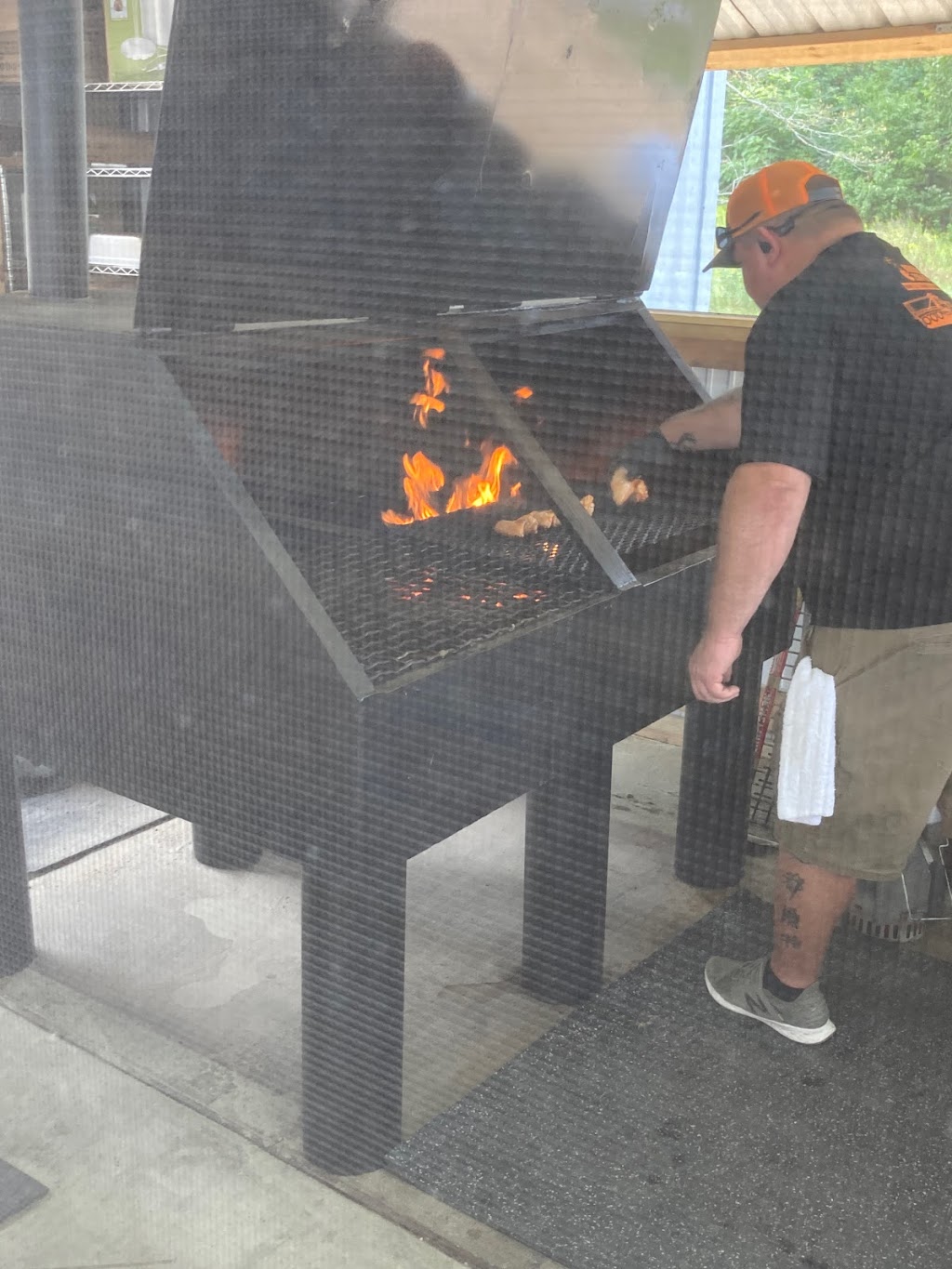 The Pavilion at Snug Harbor | restaurant | 124 Snug Harbor Rd, Grant, AL 35747, USA | 2563021316 OR +1 256-302-1316