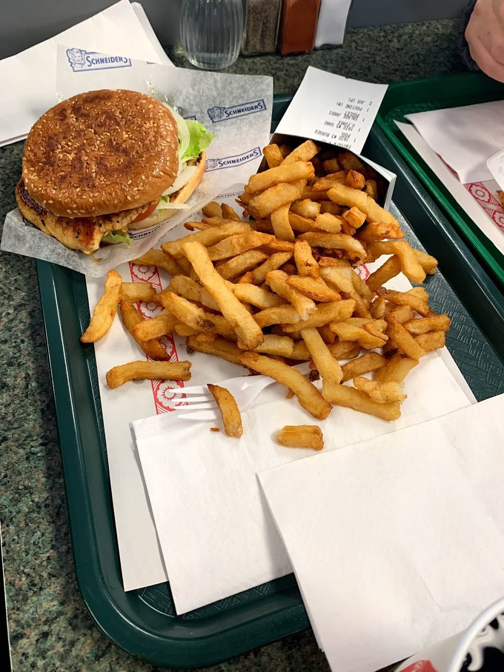 Restaurant La Belle Province | restaurant | 7650 Boulevard Taschereau, Brossard, QC J4X 1C2, Canada | 4504662121 OR +1 450-466-2121